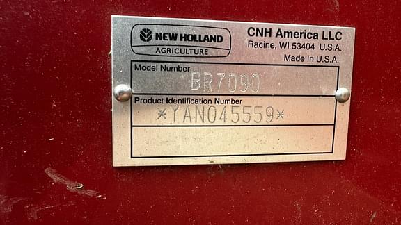 Image of New Holland BR7090 equipment image 1