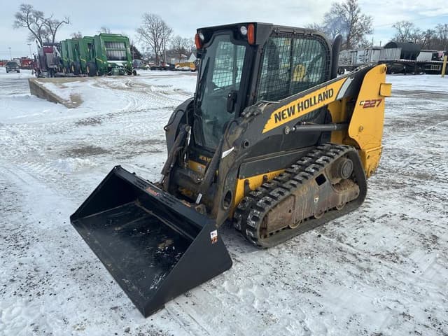 Image of New Holland C227 equipment image 1