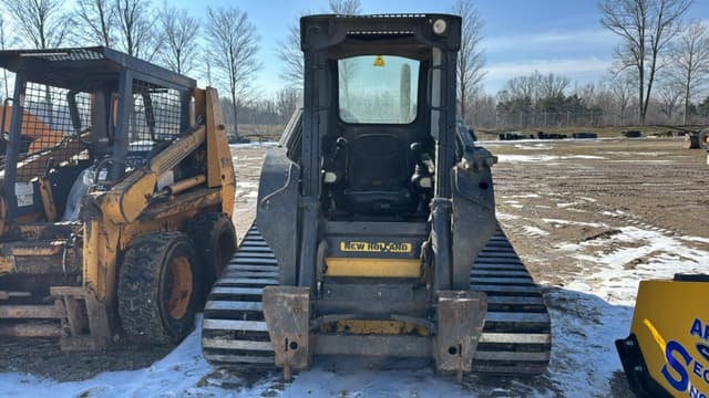 Image of New Holland C238 equipment image 3