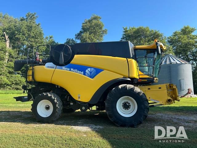 Image of New Holland CR9060 equipment image 2
