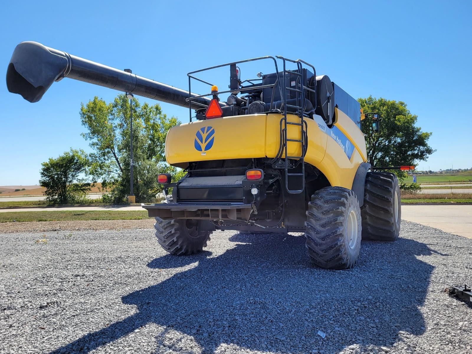 Main image New Holland CR9065 4