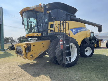 Main image New Holland CR9070