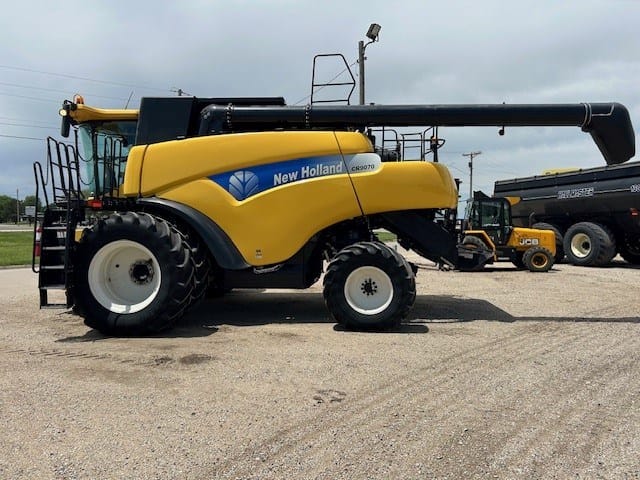 Main image New Holland CR9070