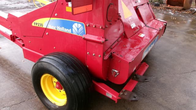 Image of New Holland FP230 equipment image 2
