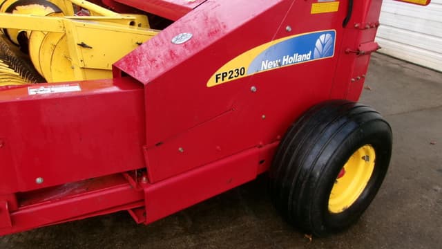Image of New Holland FP230 equipment image 1