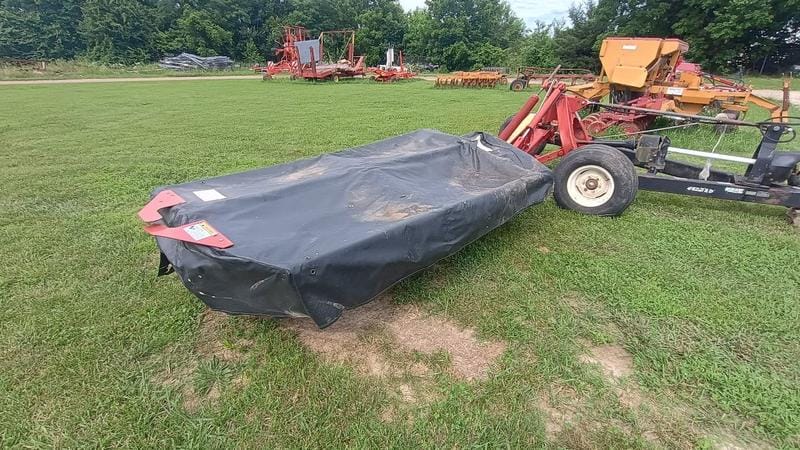 2011 New Holland H6750 Equipment Image0