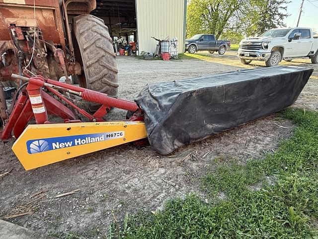 Image of New Holland H6750 equipment image 4