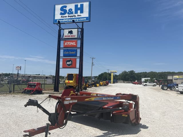 Image of New Holland H6830 equipment image 3