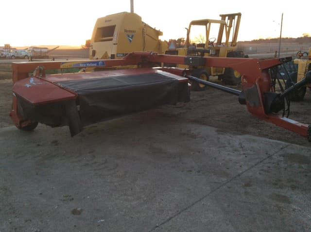 Image of New Holland H6830 equipment image 1