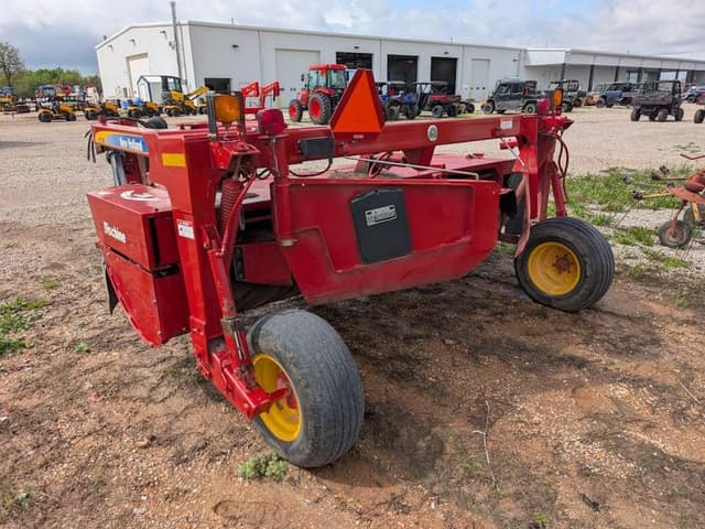 Image of New Holland H7230 equipment image 4