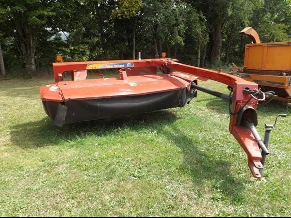 2011 New Holland H7230 Equipment Image0