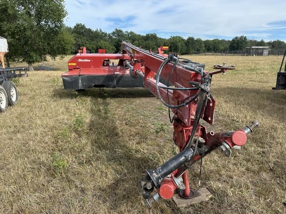 Image of New Holland H7450 equipment image 1