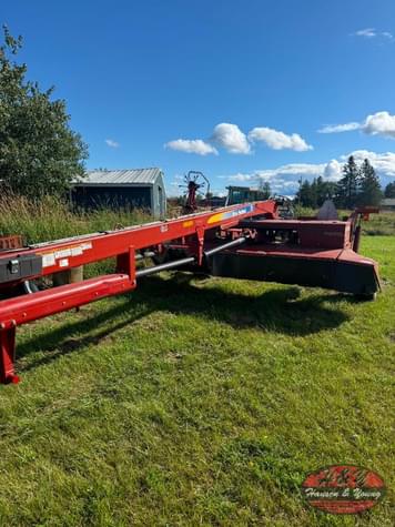 Main image New Holland H7450