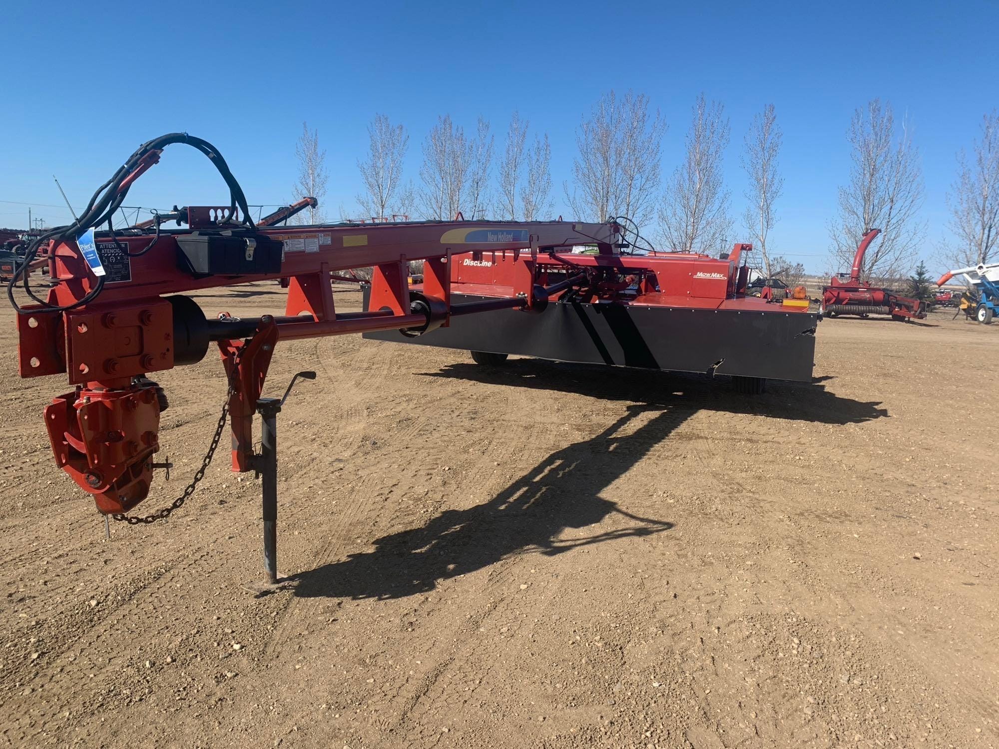 2011 New Holland H7460 Equipment Image0