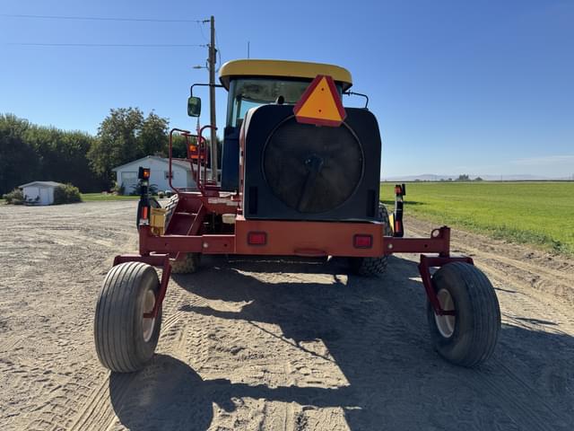 Image of New Holland H8040 equipment image 3