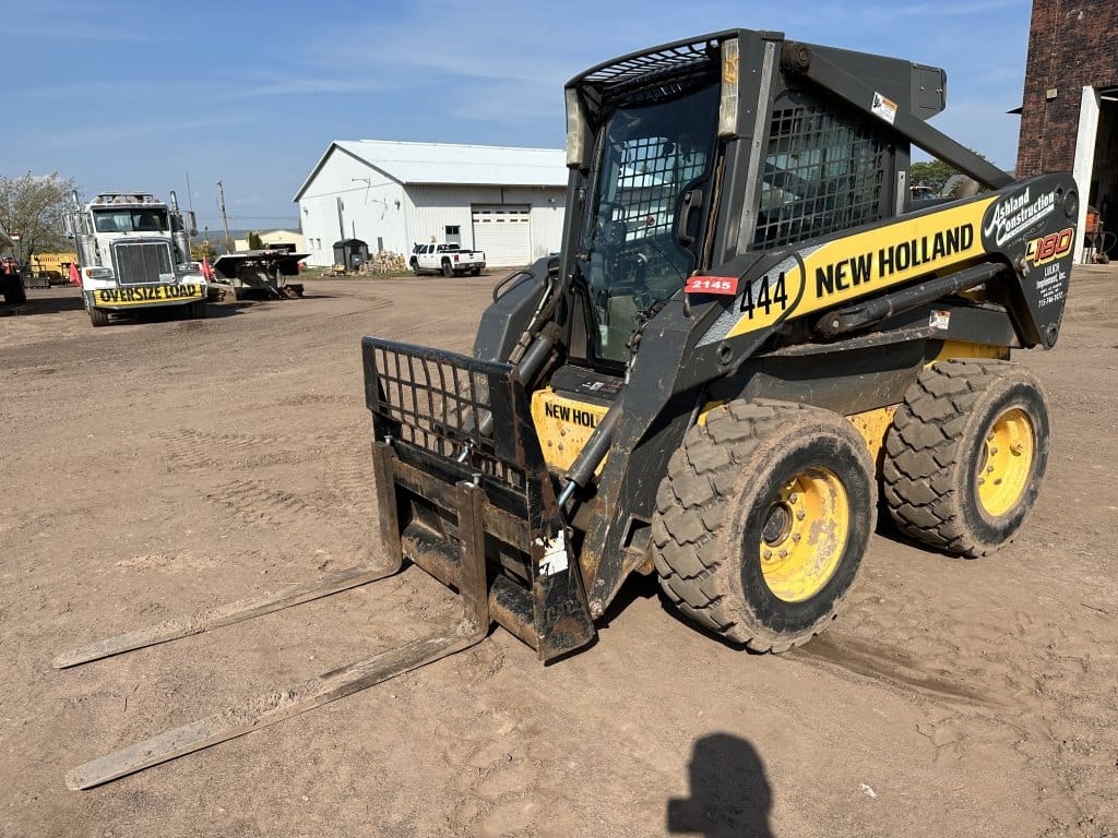 Main image New Holland L180