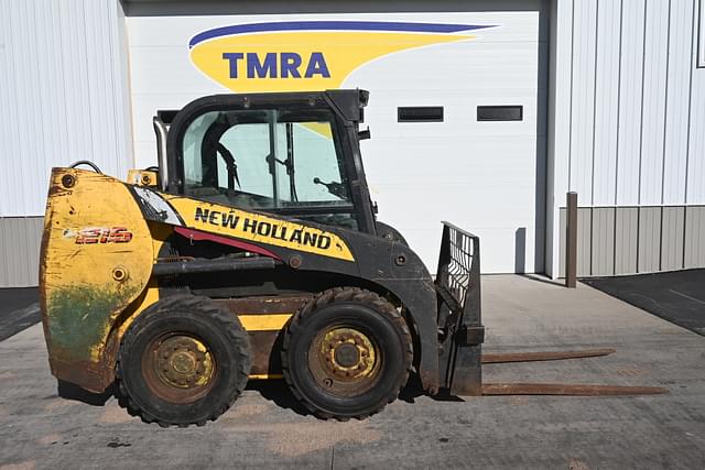 Image of New Holland L215 equipment image 1