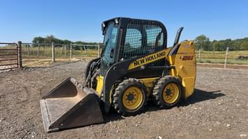 Main image New Holland L215