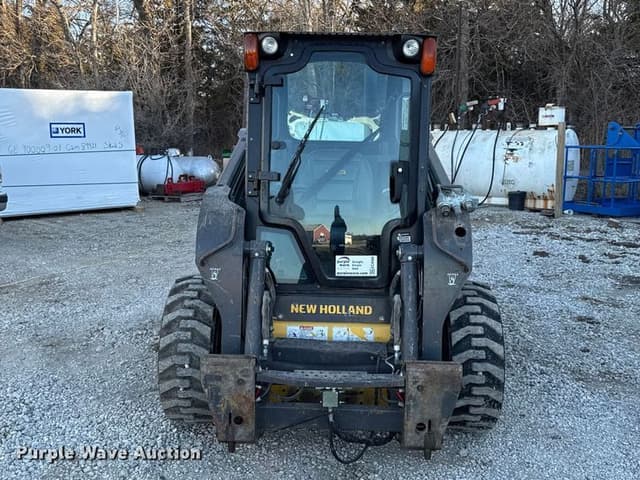 Image of New Holland L218 equipment image 1