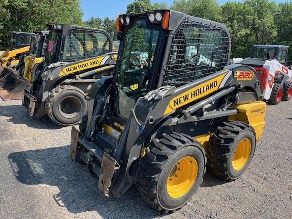 Image of New Holland L220 Primary image