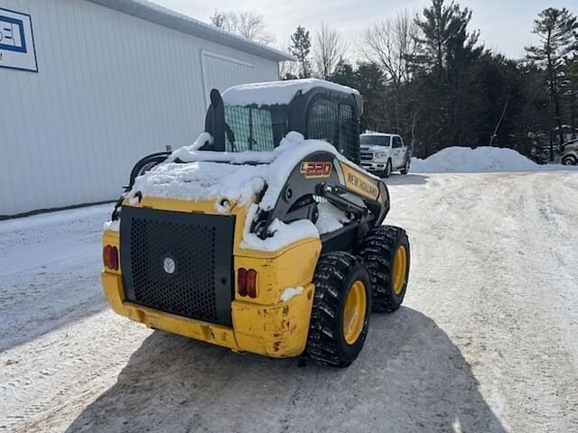 Image of New Holland L220 equipment image 2