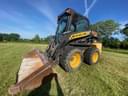 2011 New Holland L220 Image