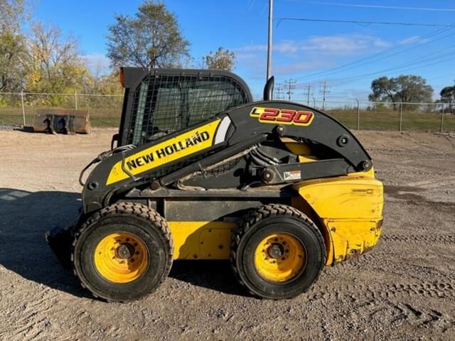 Image of New Holland L230 equipment image 1