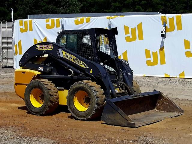 Image of New Holland L230 equipment image 2