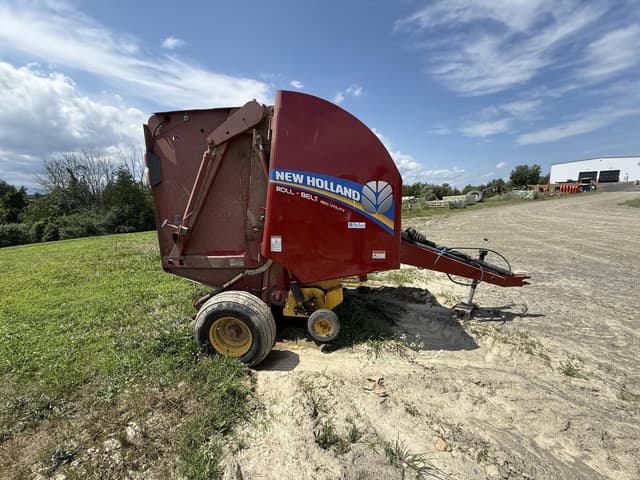 Image of New Holland RB450 equipment image 2