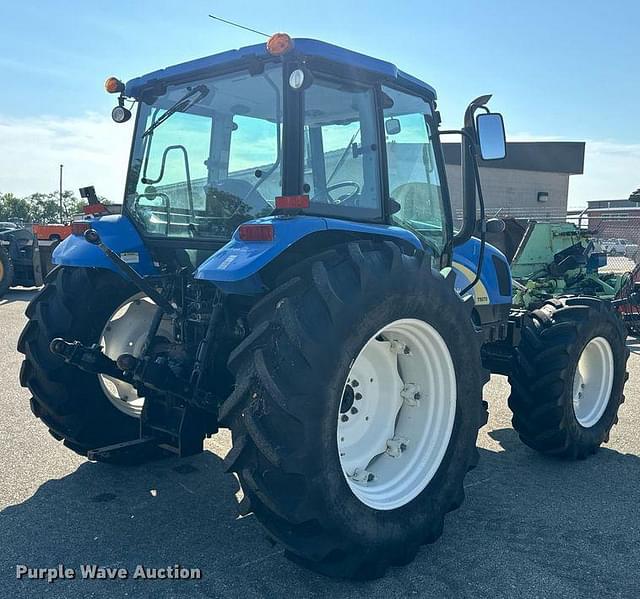 Image of New Holland T5070 equipment image 4