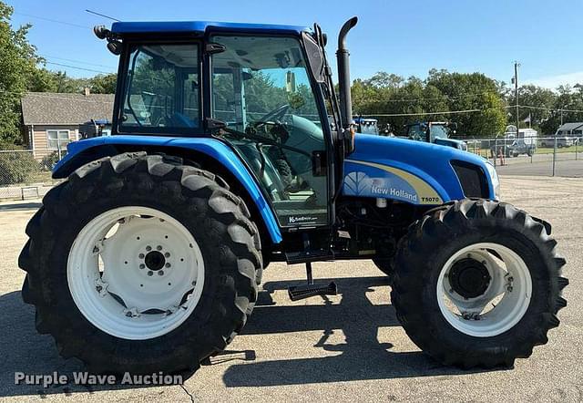 Image of New Holland T5070 equipment image 3