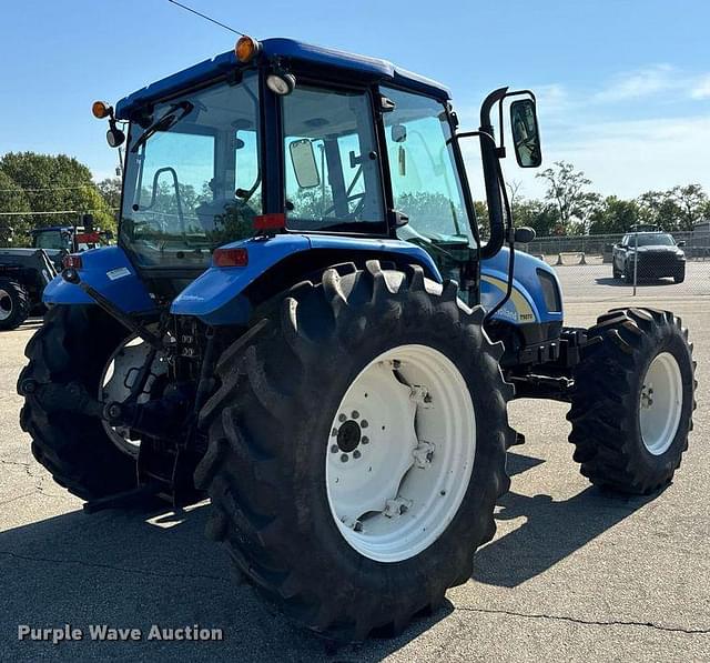 Image of New Holland T5070 equipment image 4