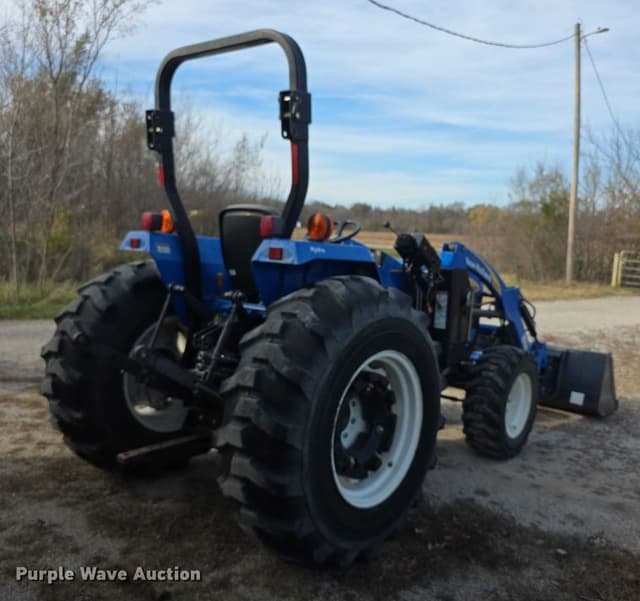 Image of New Holland T1530 equipment image 4