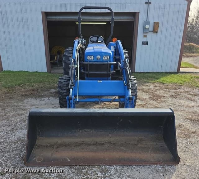 Image of New Holland T1530 equipment image 1
