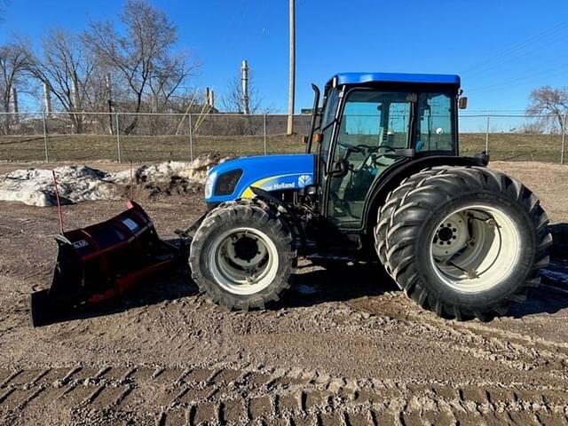 Image of New Holland T4030 equipment image 1