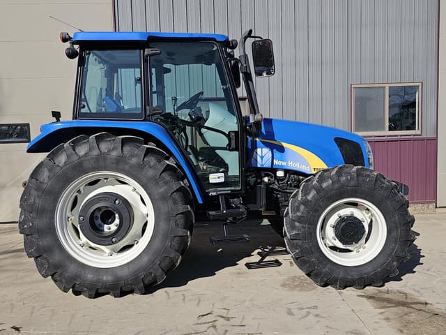 Image of New Holland T5060 equipment image 1