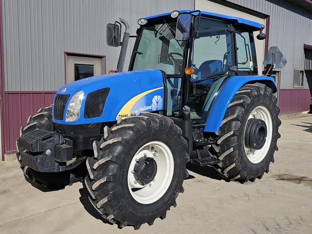 Image of New Holland T5060 equipment image 2