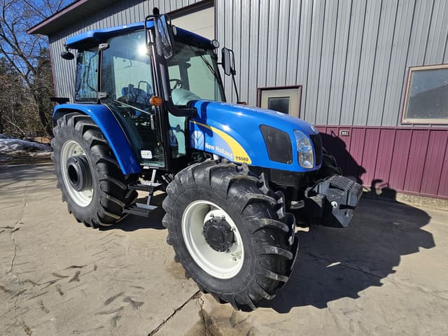 Image of New Holland T5060 equipment image 3