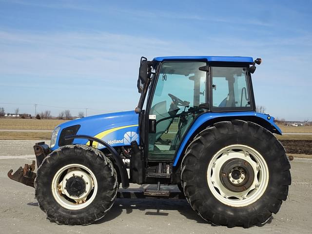 Image of New Holland T5070 equipment image 2