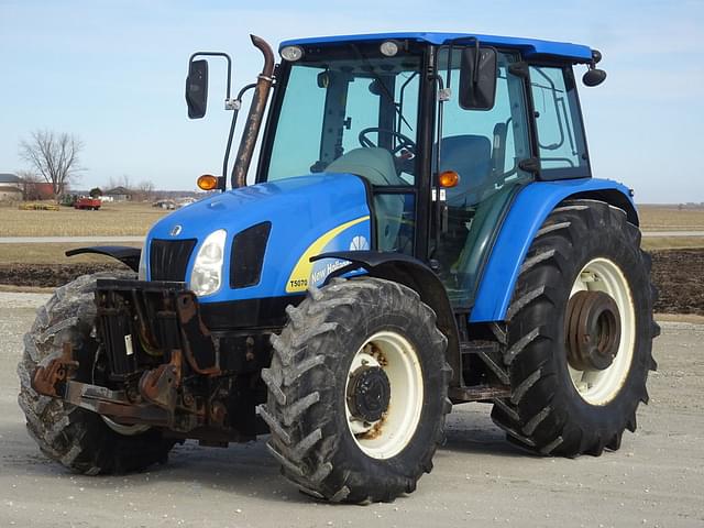 Image of New Holland T5070 equipment image 4