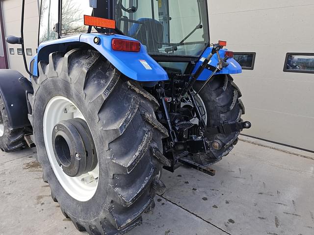 Image of New Holland T5070 equipment image 4