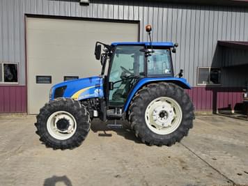 Main image New Holland T5070