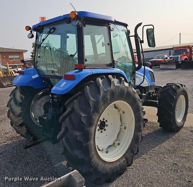 Image of New Holland T5070 equipment image 4