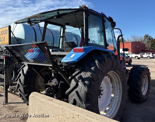 Image of New Holland T5070 equipment image 4