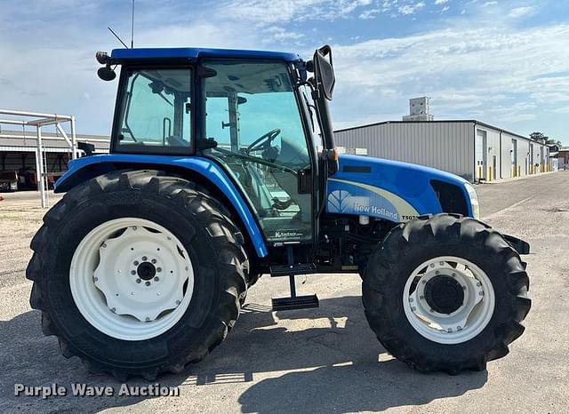 Image of New Holland T5070 equipment image 3