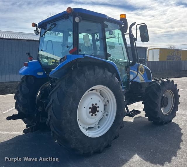 Image of New Holland T5070 equipment image 4