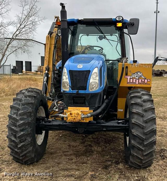 Image of New Holland T6030 equipment image 1