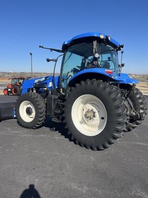 2011 New Holland T6050 Plus Image