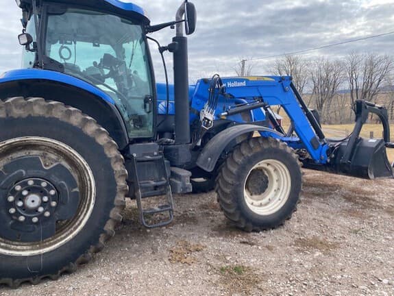 Image of New Holland T7040 Primary image