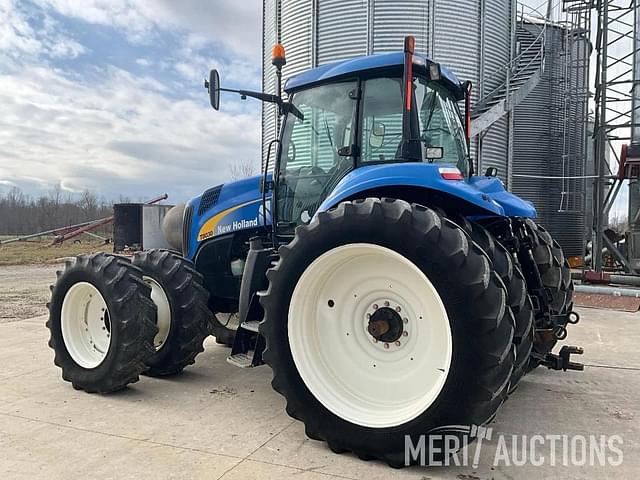 Image of New Holland T8030 equipment image 2